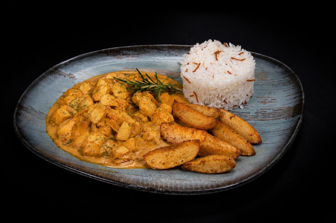 Chicken with Curry Sauce