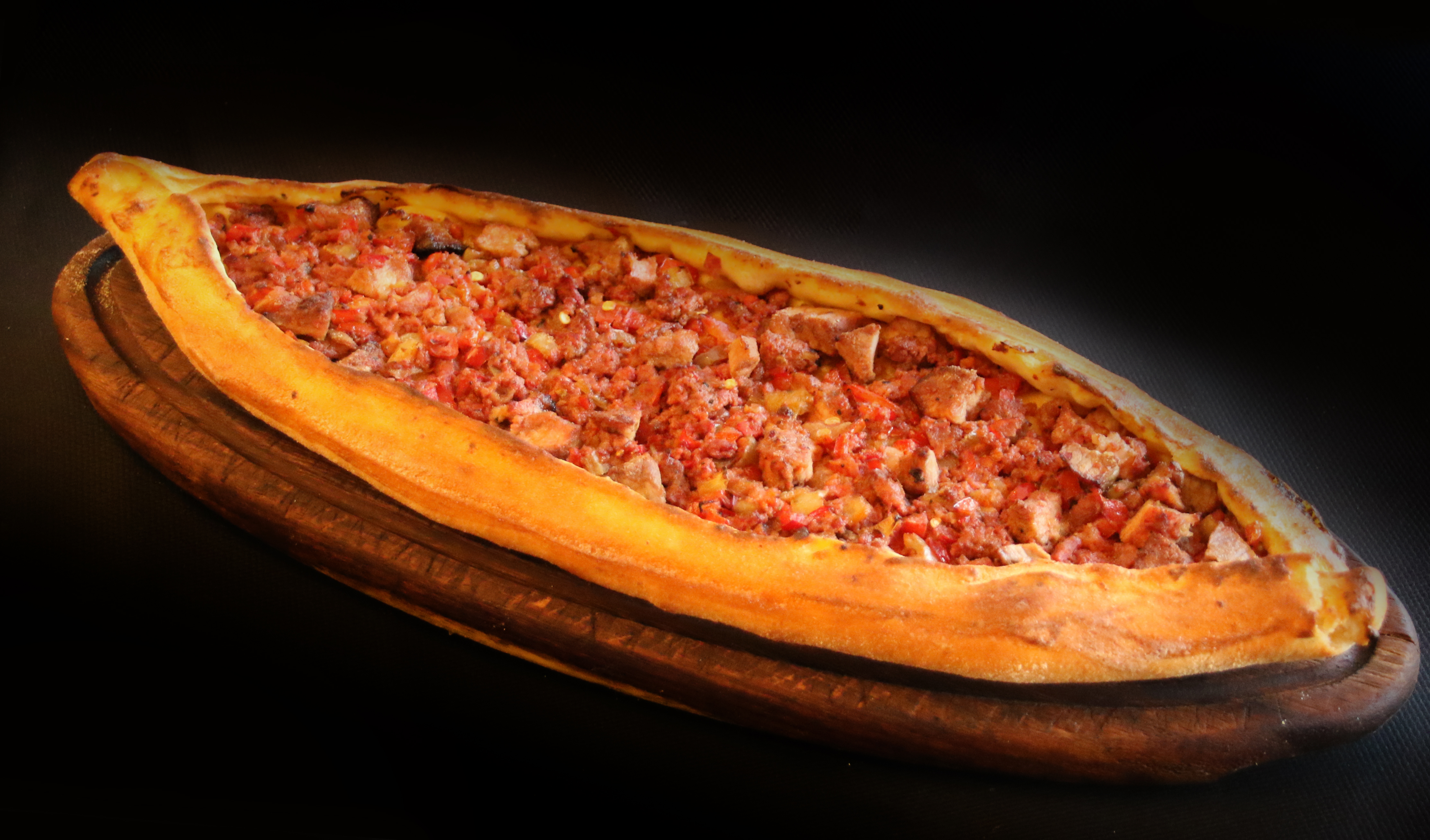 Diced Beef Pide